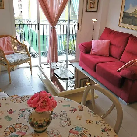Coqueto Y Cómodo Apartamento-aire Acond Carolinas Bajas *